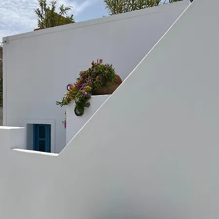 Cannella House Karterados (Santorini)